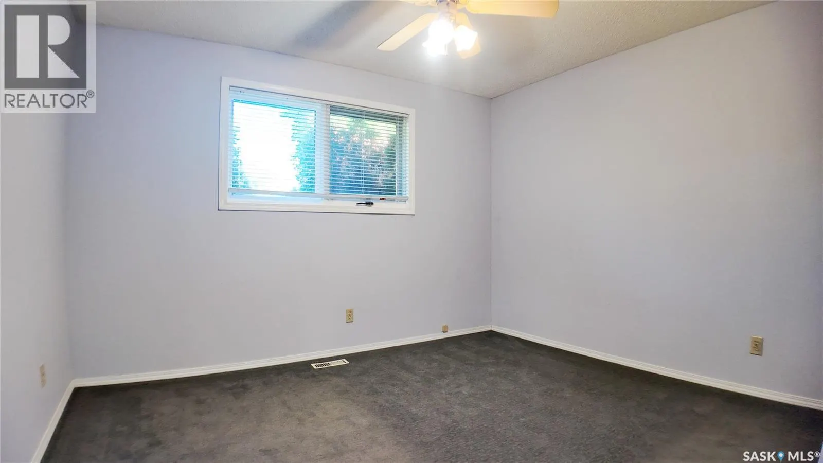 10716 Meighen CRESCENT
