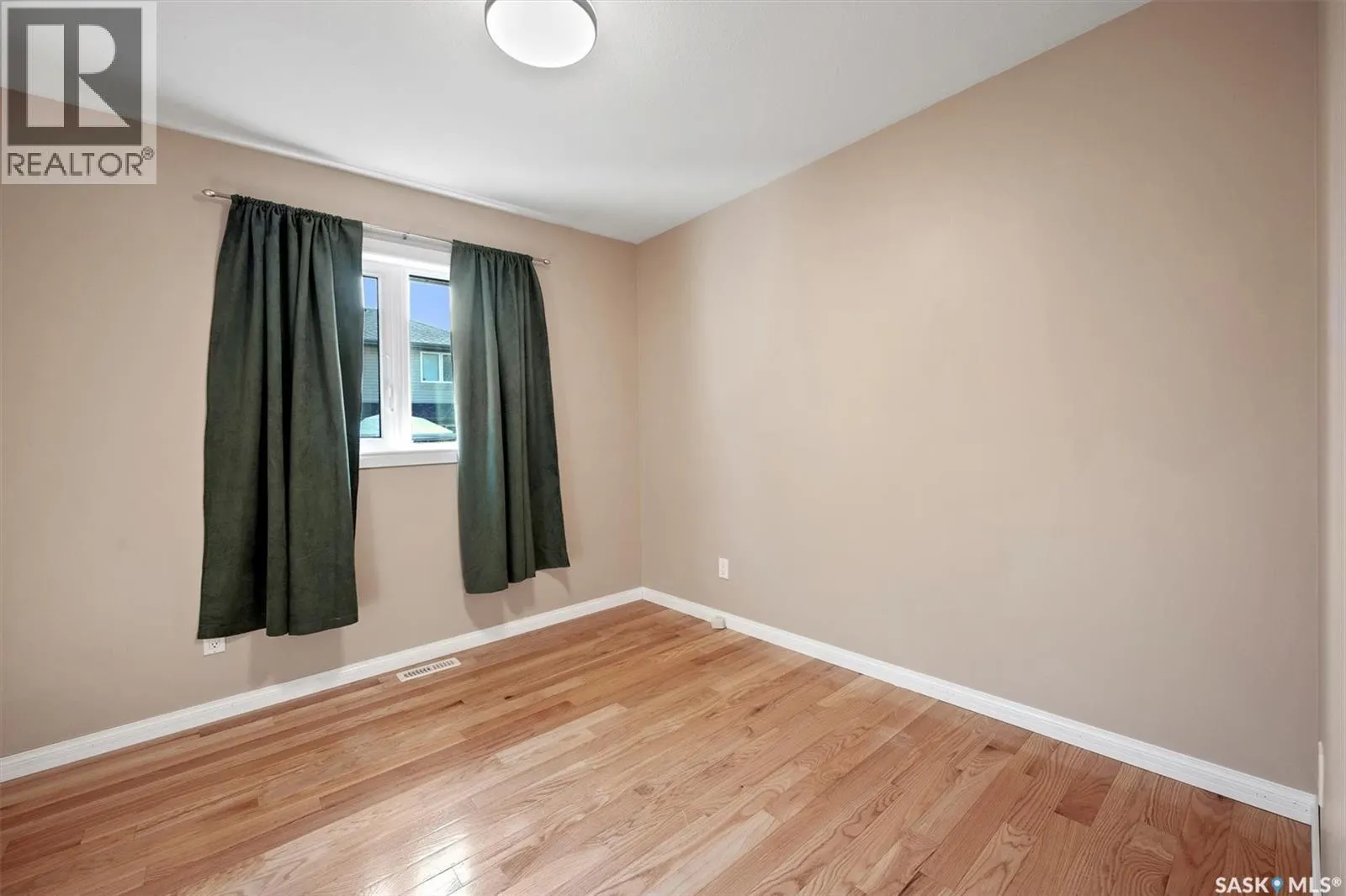 271 Denham CRESCENT