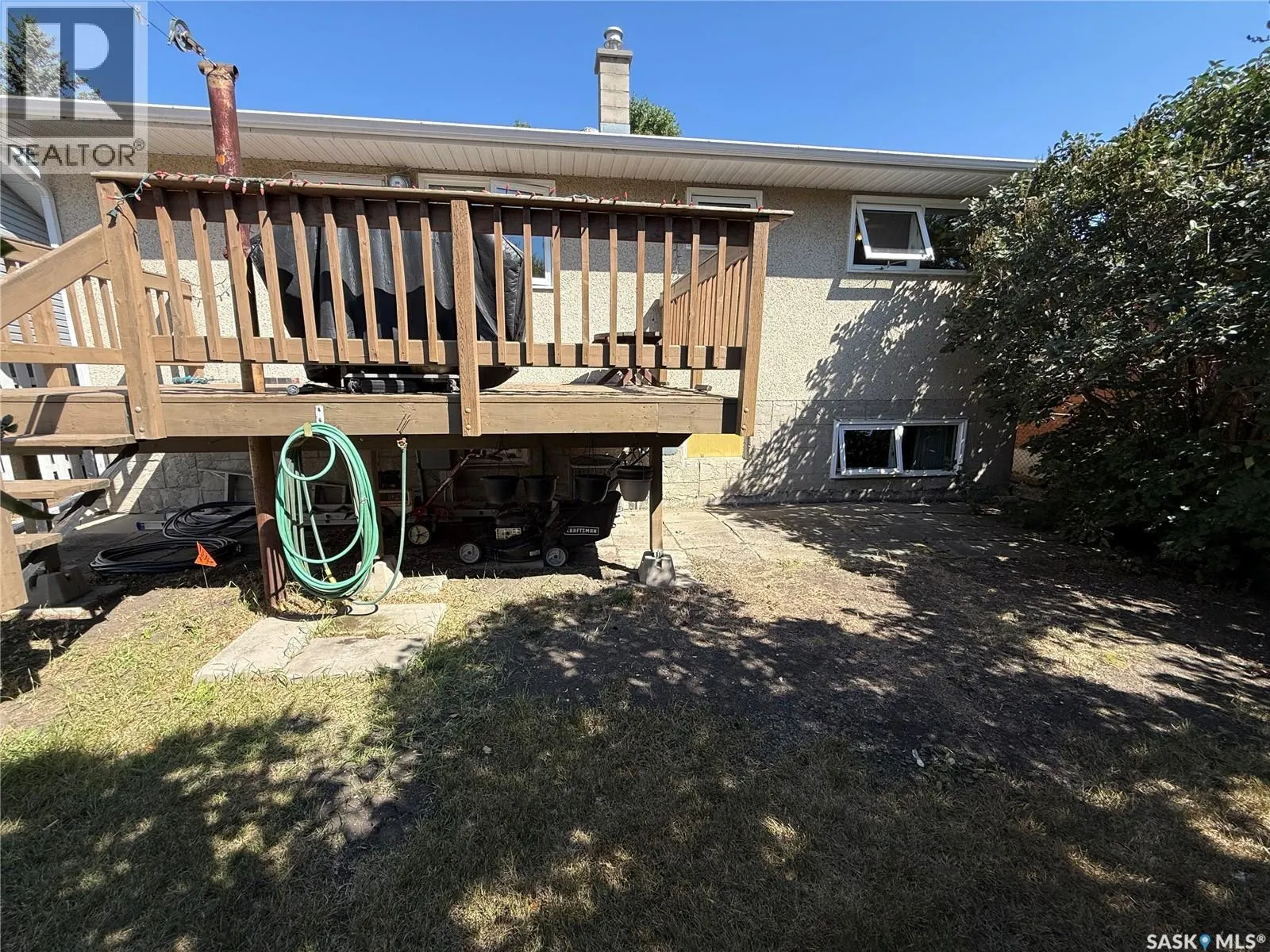 110 Rothwell CRESCENT