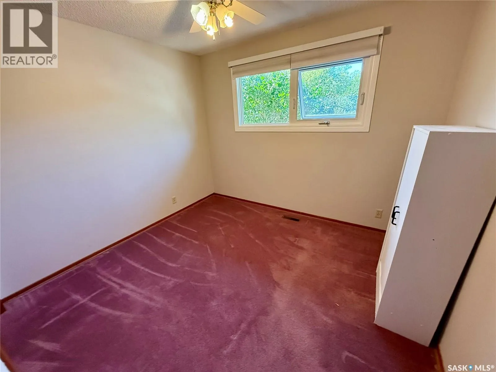 110 Rothwell CRESCENT