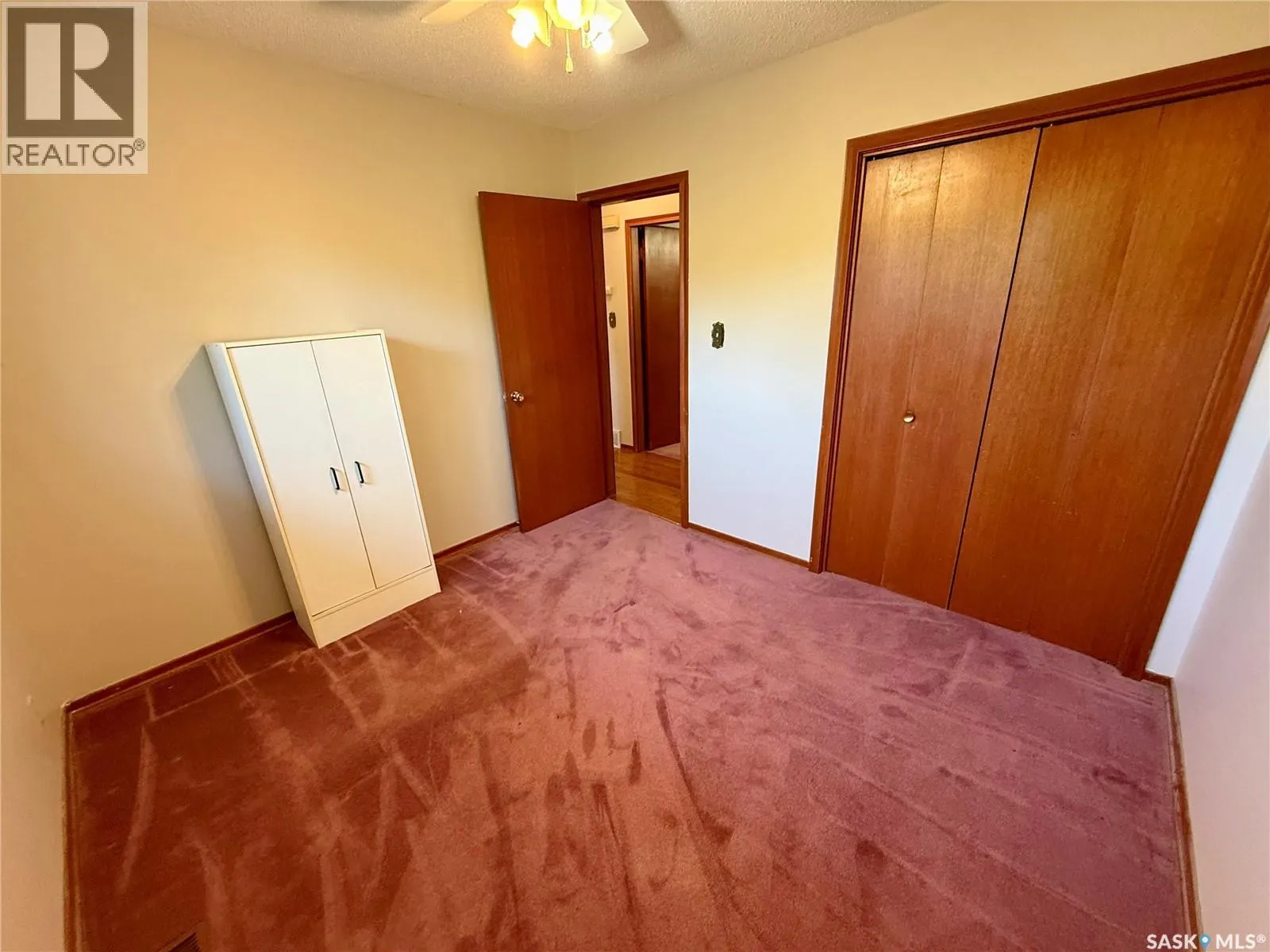 110 Rothwell CRESCENT