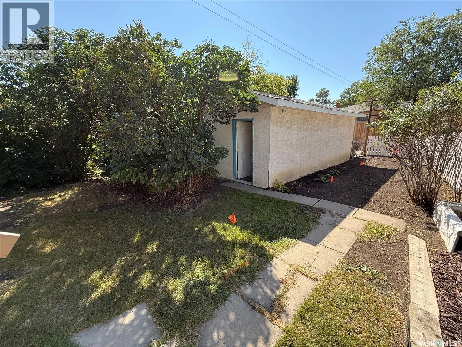 110 Rothwell CRESCENT