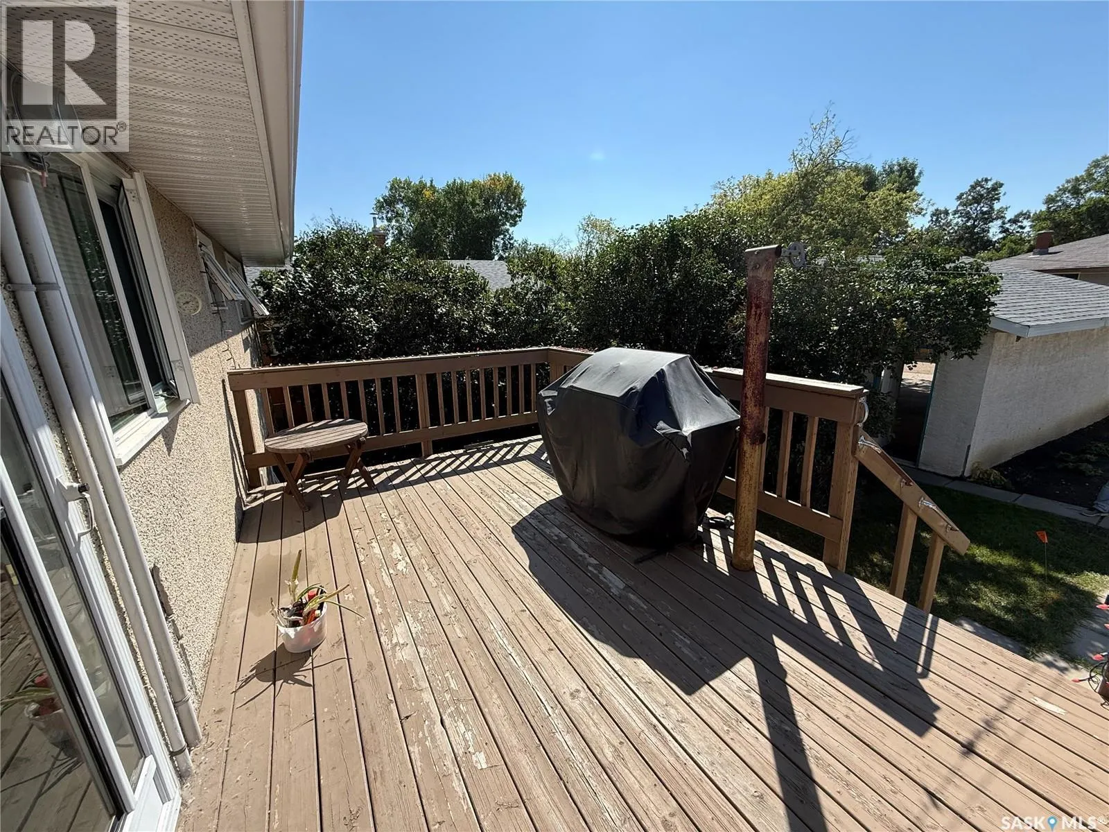 110 Rothwell CRESCENT