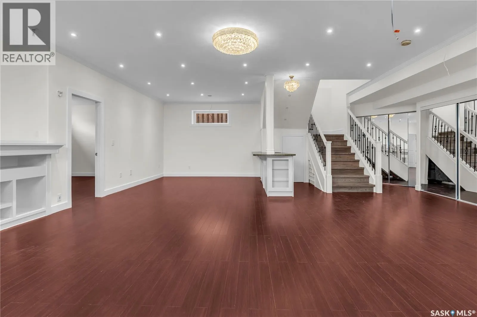 4622 Malcolm DRIVE