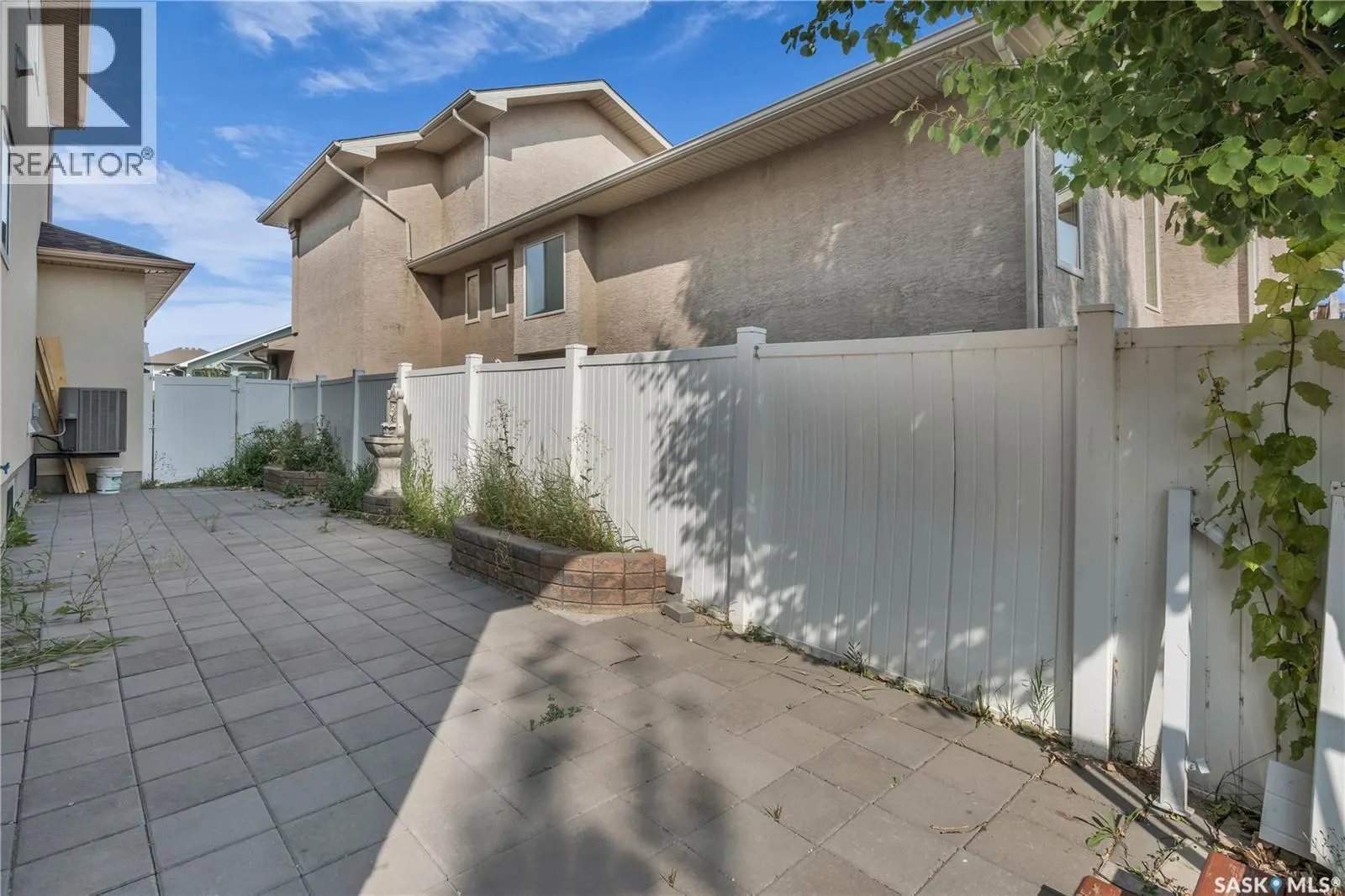 4622 Malcolm DRIVE