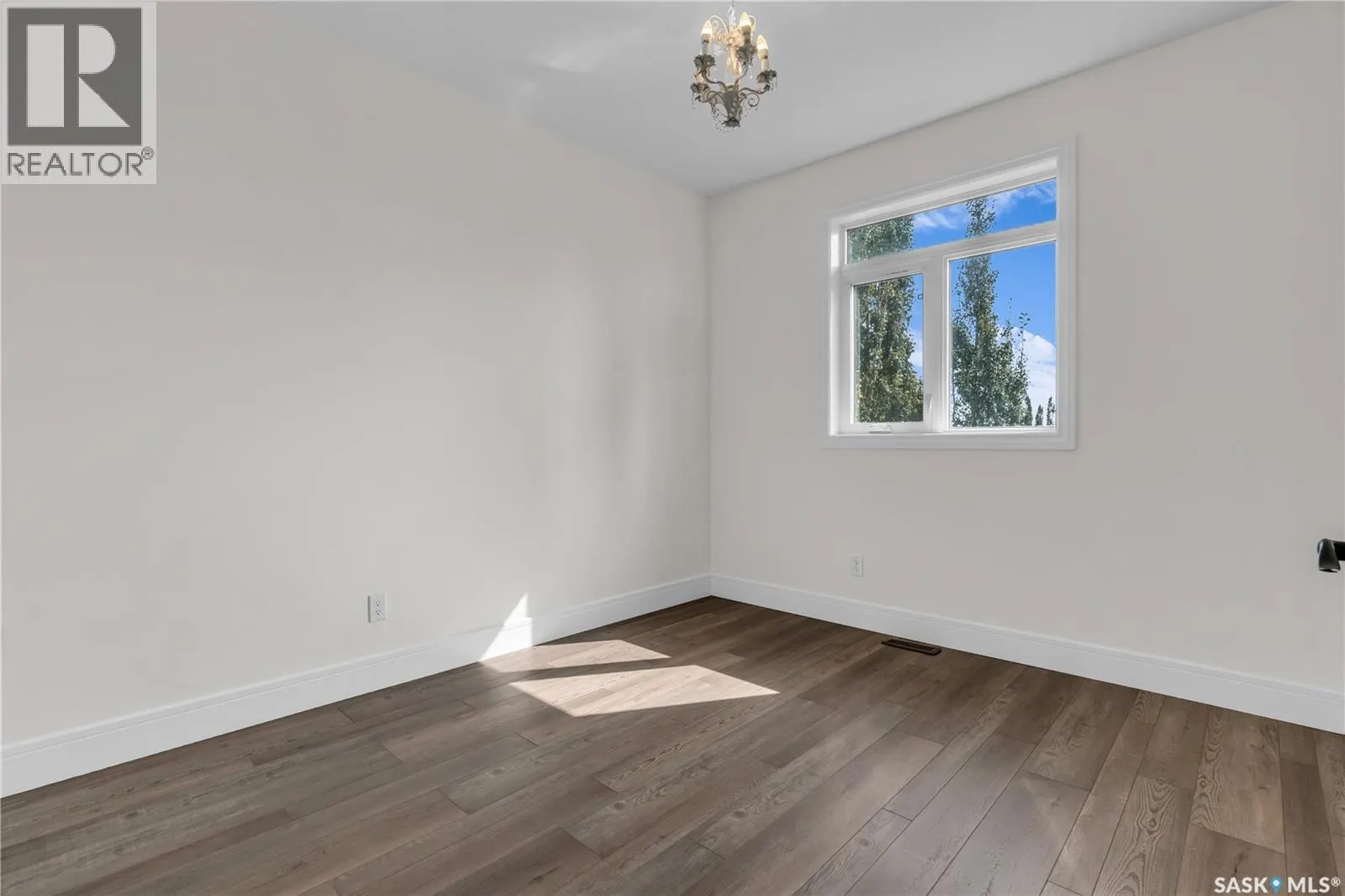 4622 Malcolm DRIVE