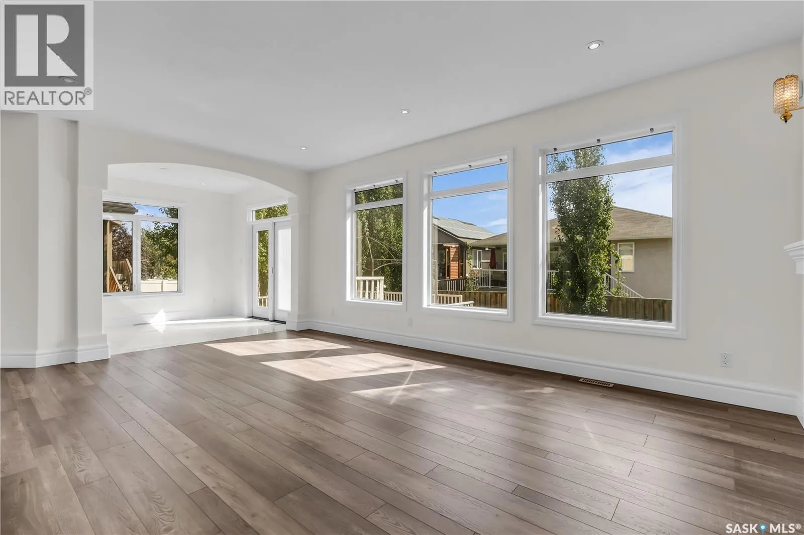 4622 Malcolm DRIVE