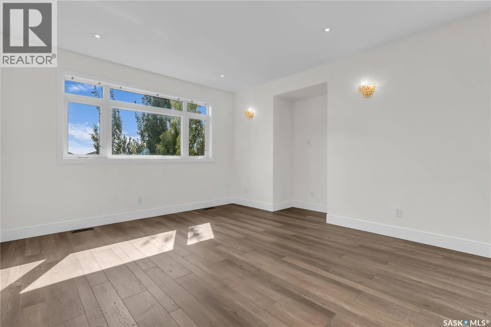 4622 Malcolm DRIVE