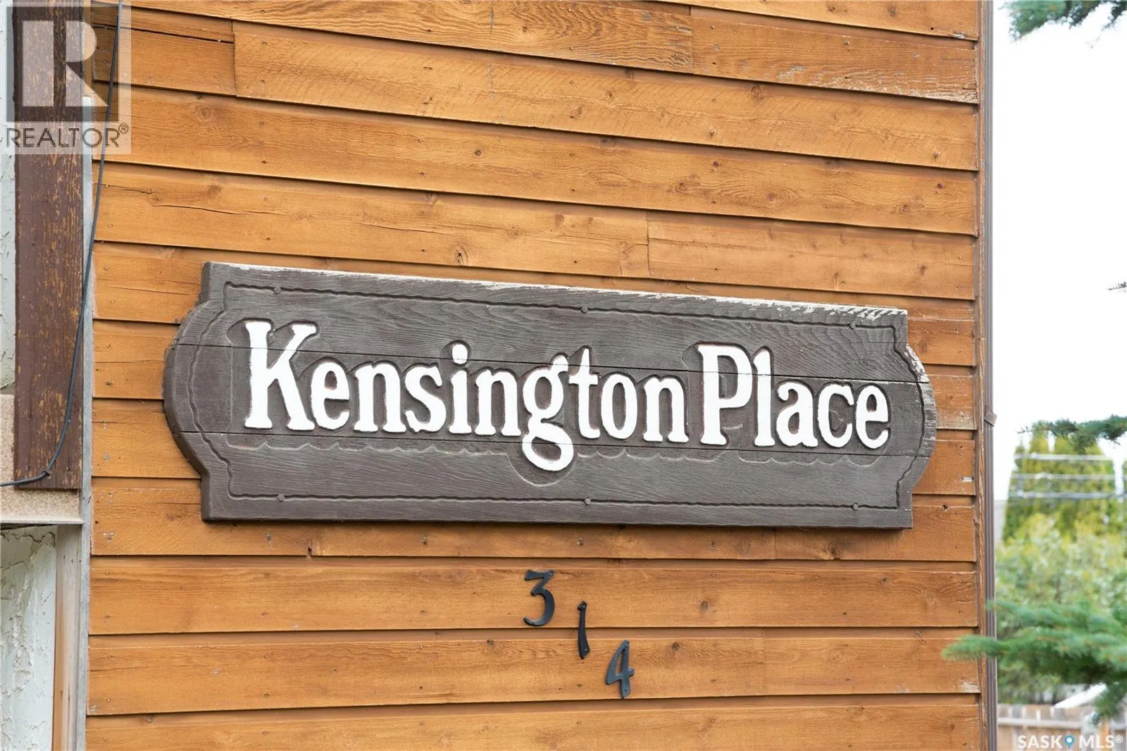 103 314 11th STREET E