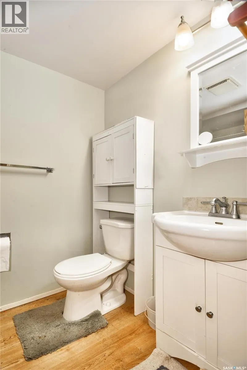 103 314 11th STREET E