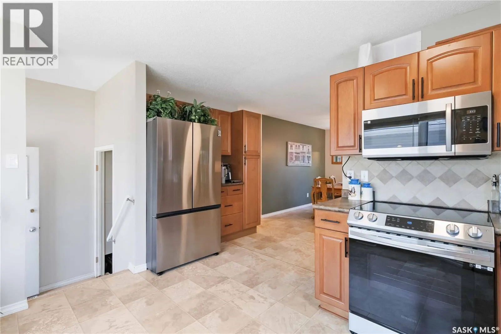 179 Sherry CRESCENT