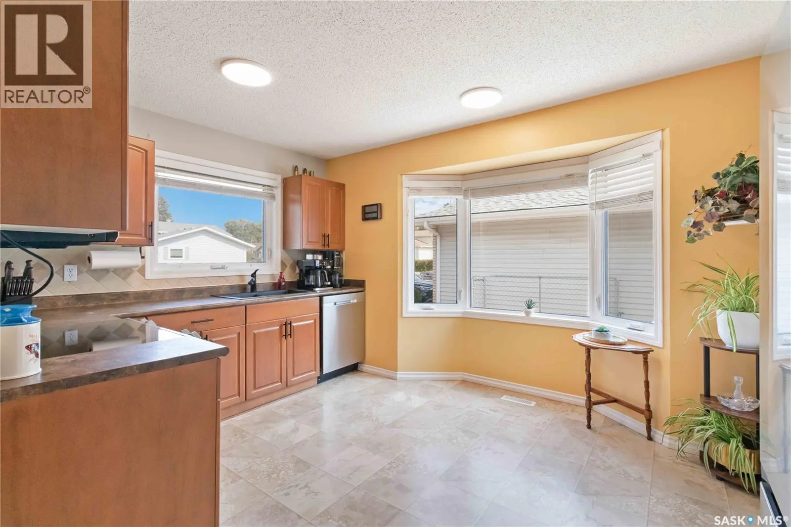 179 Sherry CRESCENT