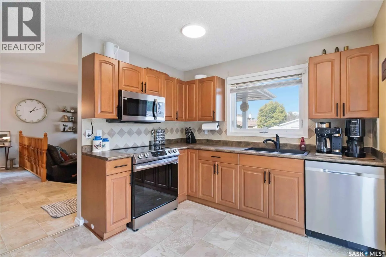 179 Sherry CRESCENT