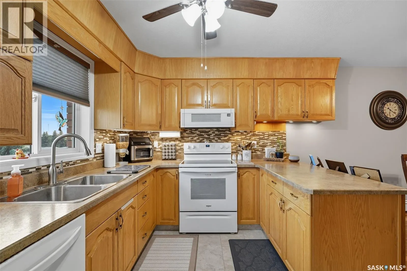 303 103 Keevil CRESCENT