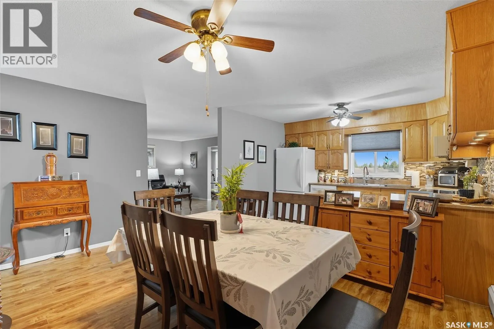 303 103 Keevil CRESCENT