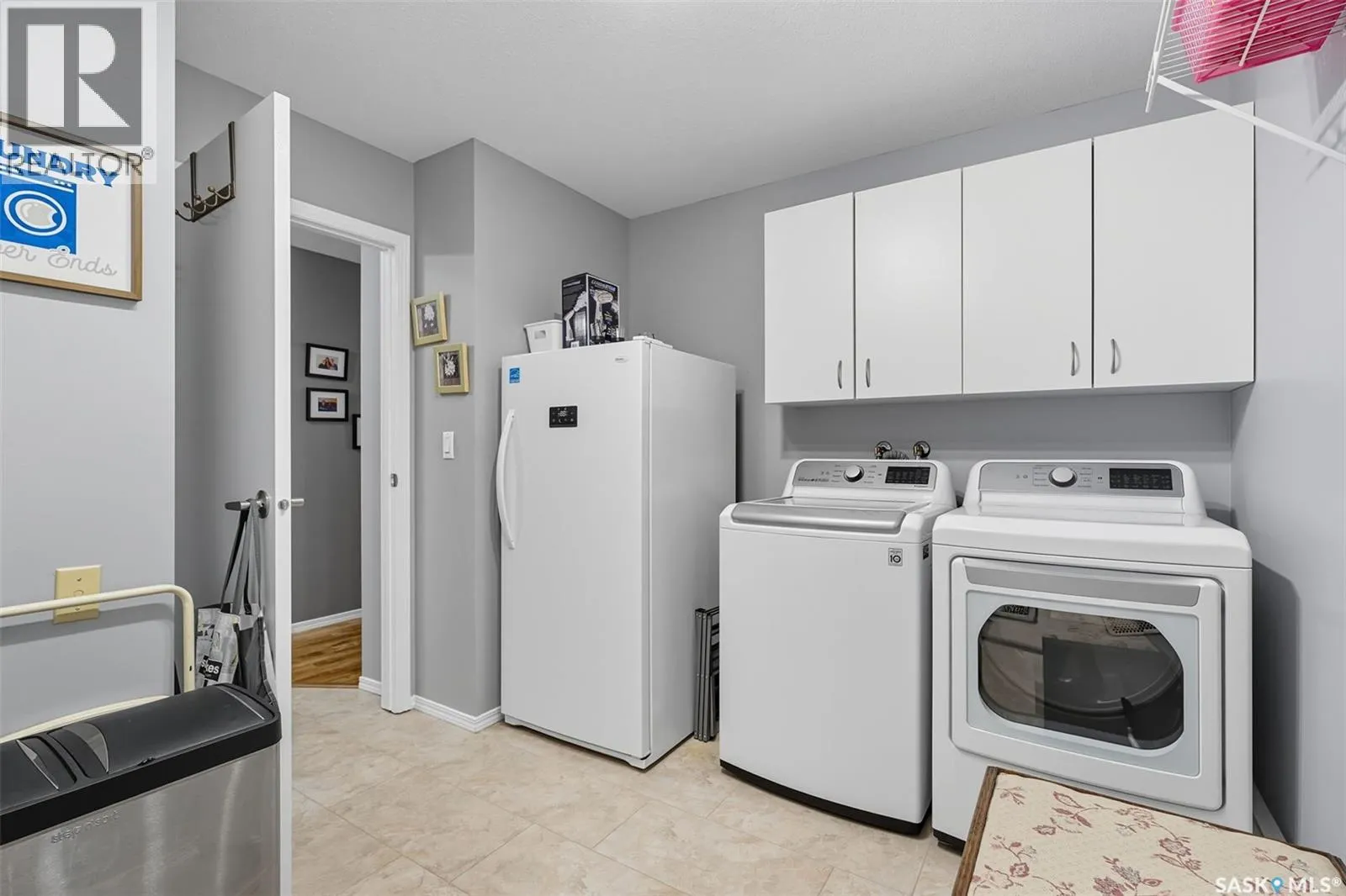 303 103 Keevil CRESCENT