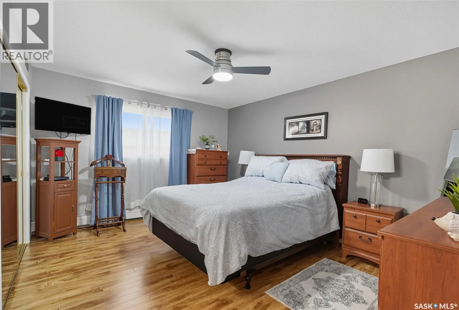 303 103 Keevil CRESCENT