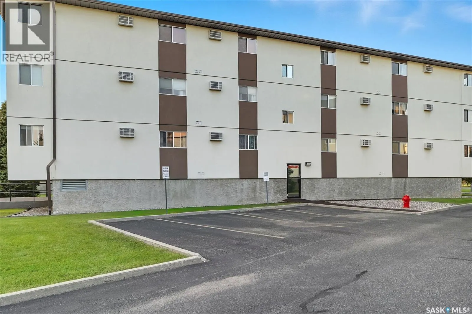 303 103 Keevil CRESCENT