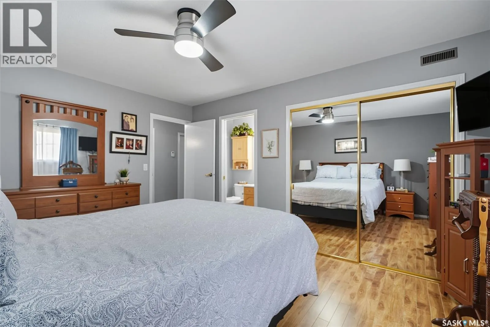 303 103 Keevil CRESCENT