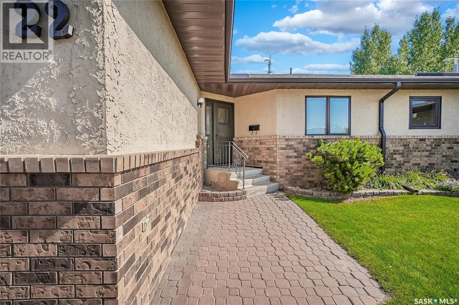 22 3415 Calder CRESCENT