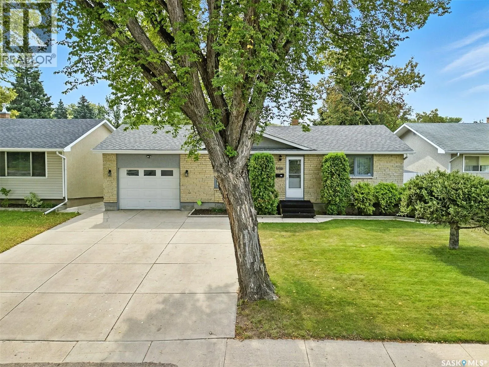 2213 Richardson ROAD