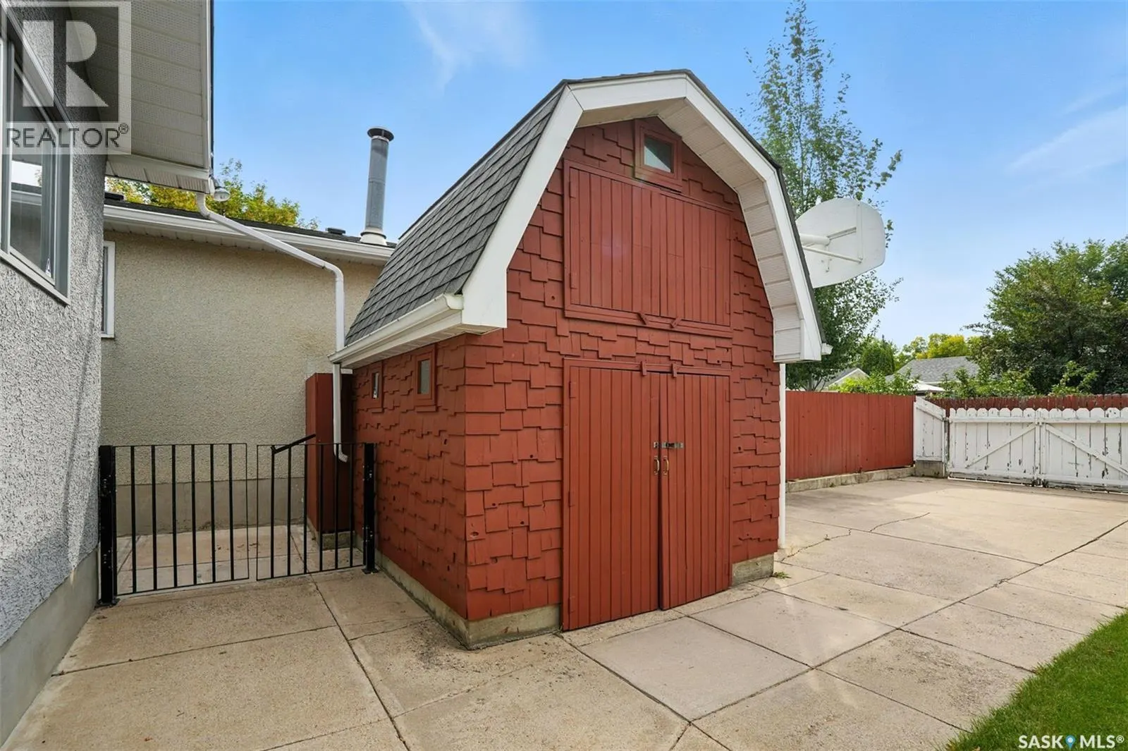 2213 Richardson ROAD