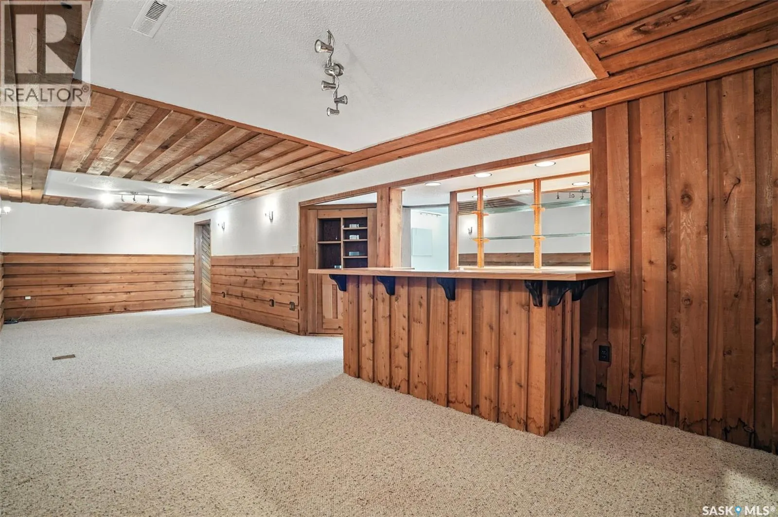 2213 Richardson ROAD