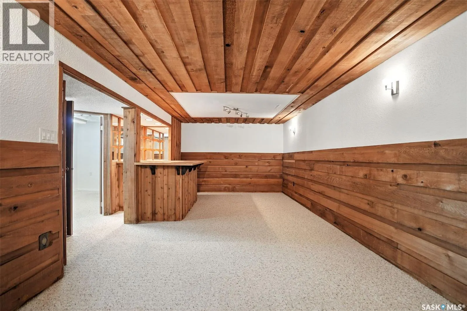 2213 Richardson ROAD
