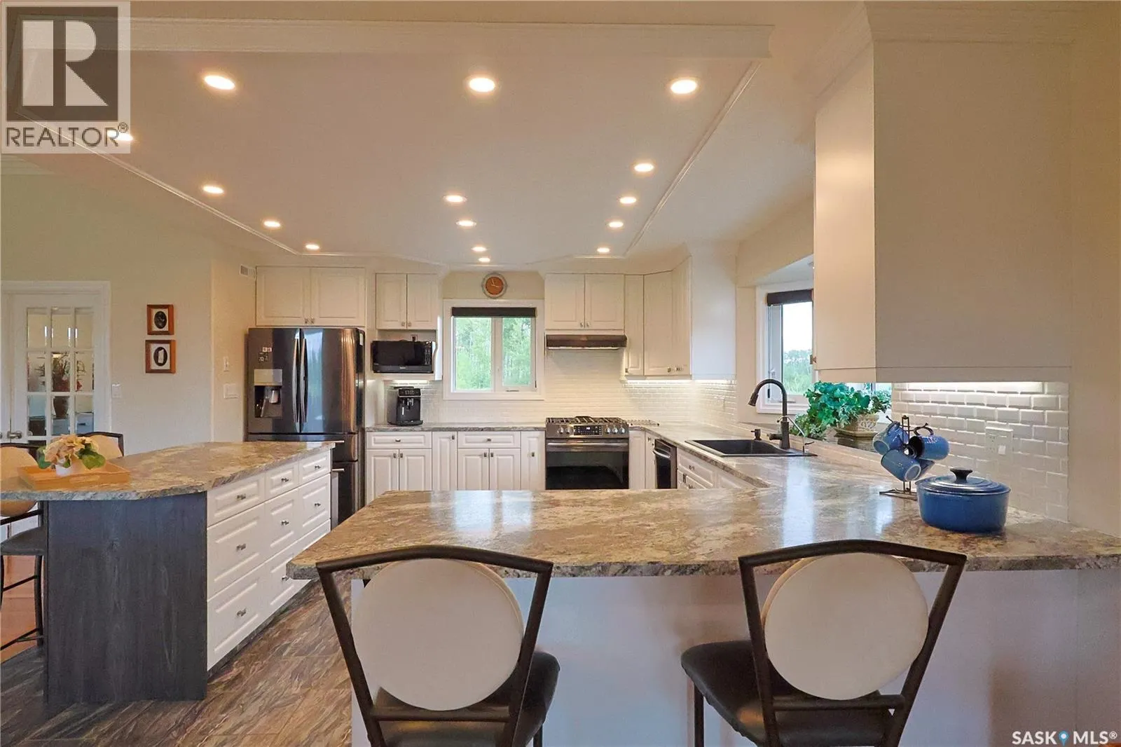 350 Ridgeway ROAD
