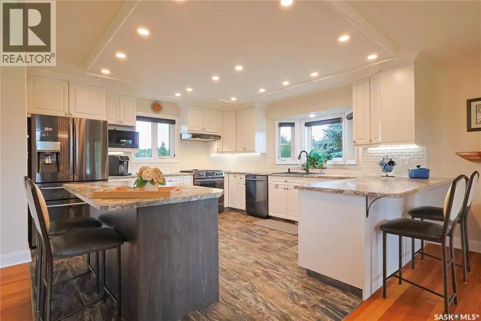 350 Ridgeway ROAD