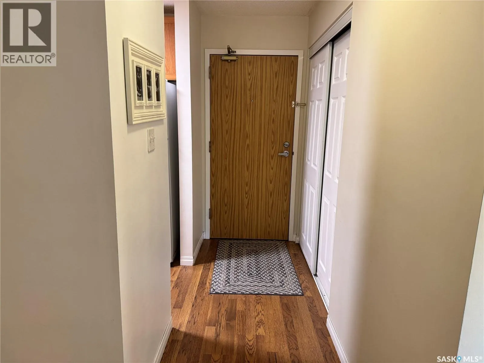 319 122 Edinburgh PLACE