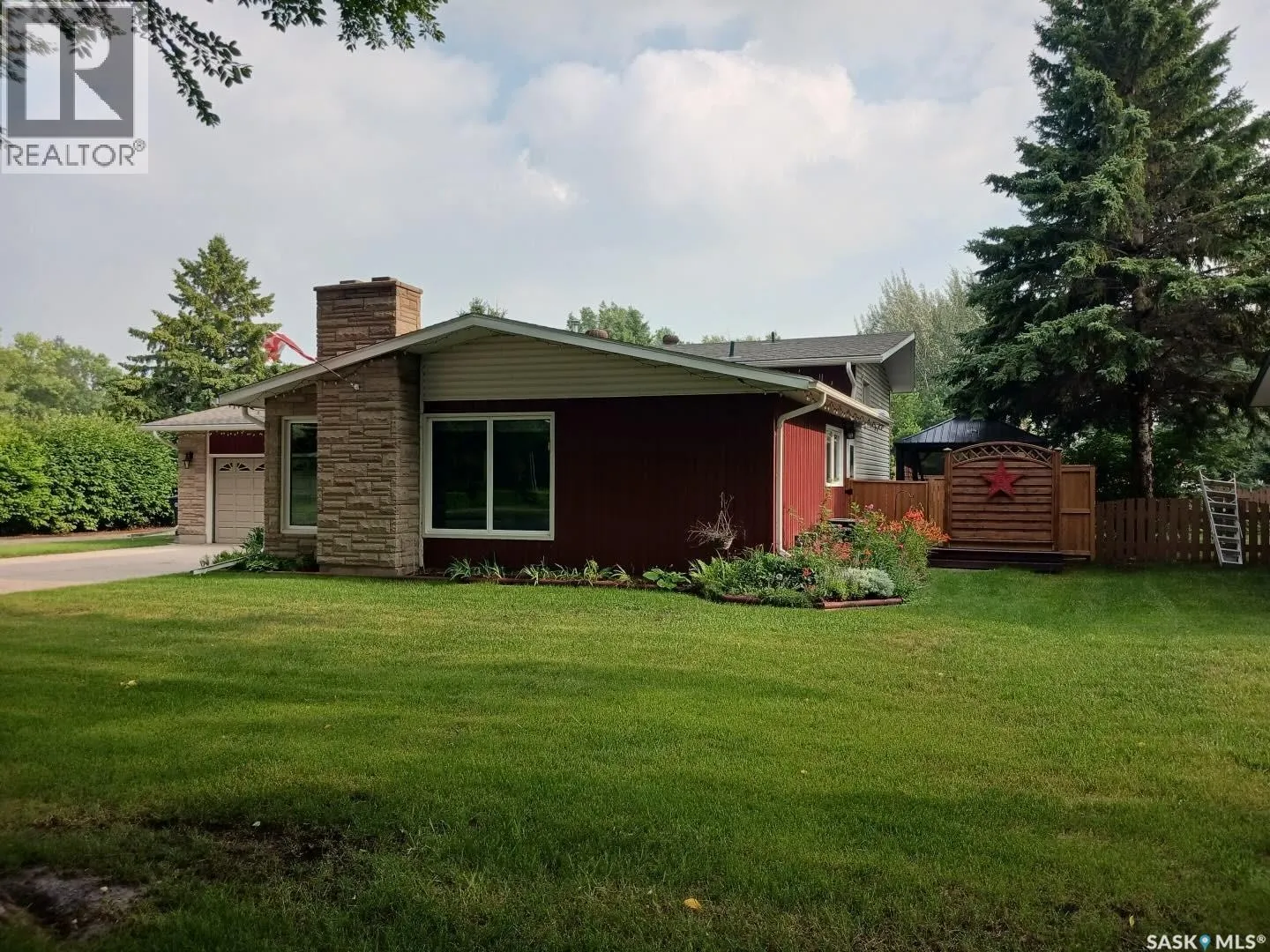 114 Garvin CRESCENT