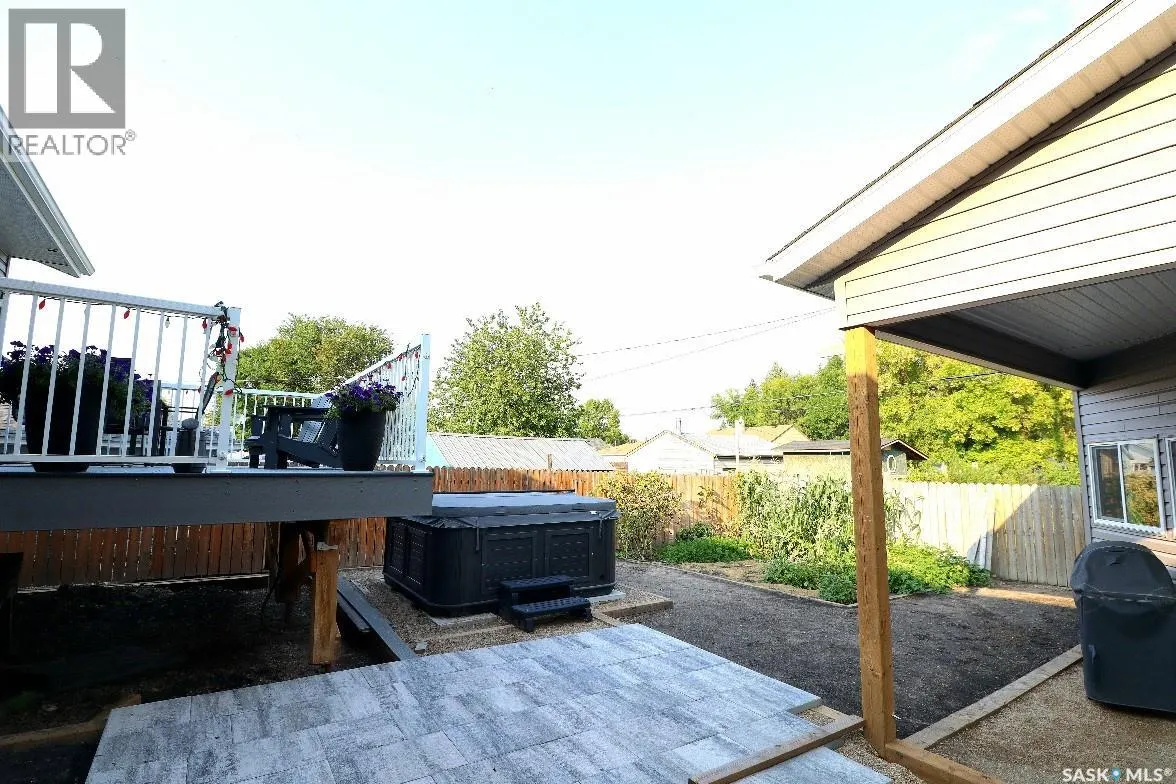 57 MacFarline AVENUE