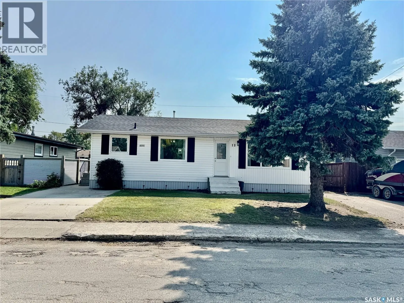12 King CRESCENT