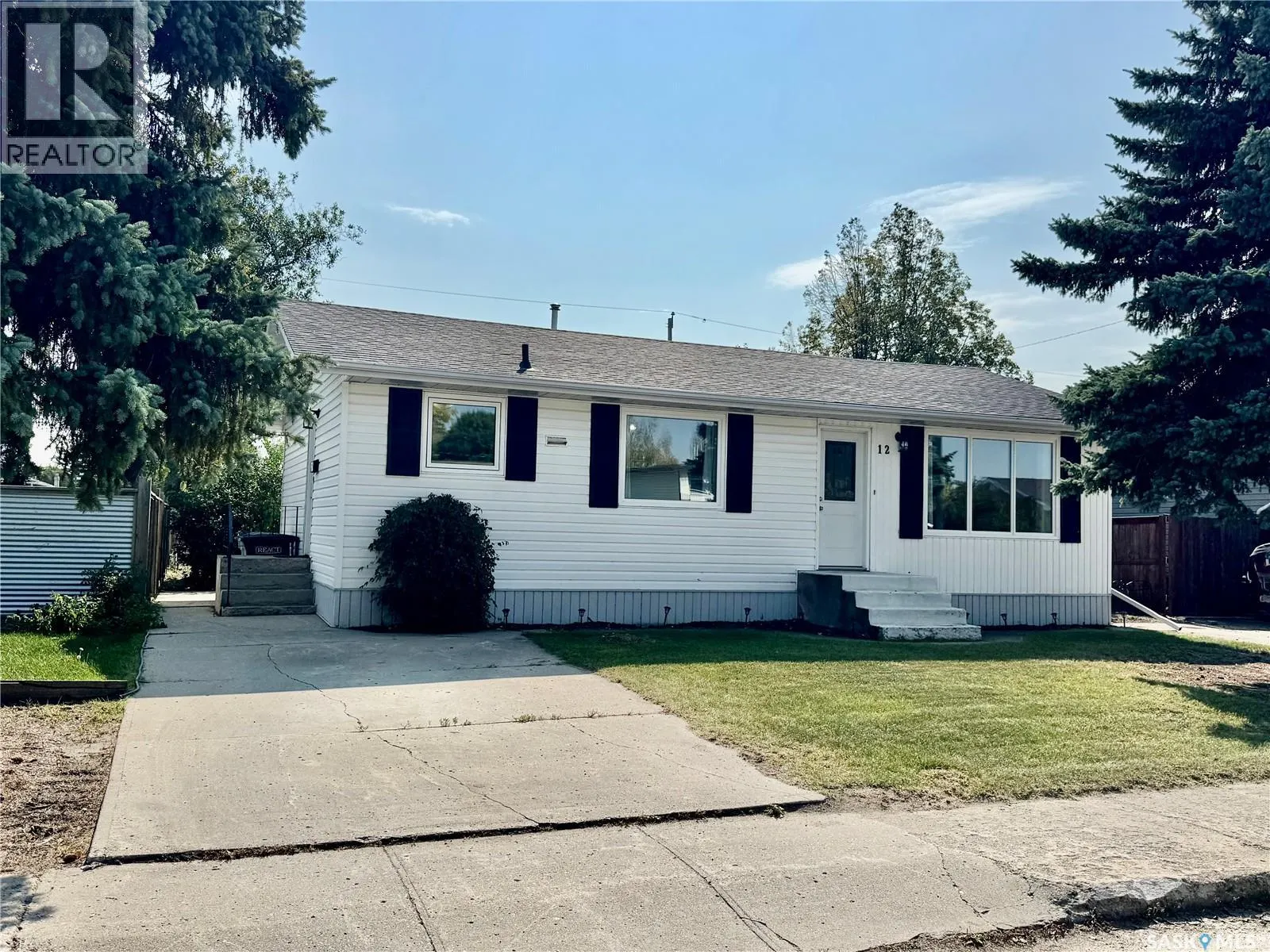 12 King CRESCENT
