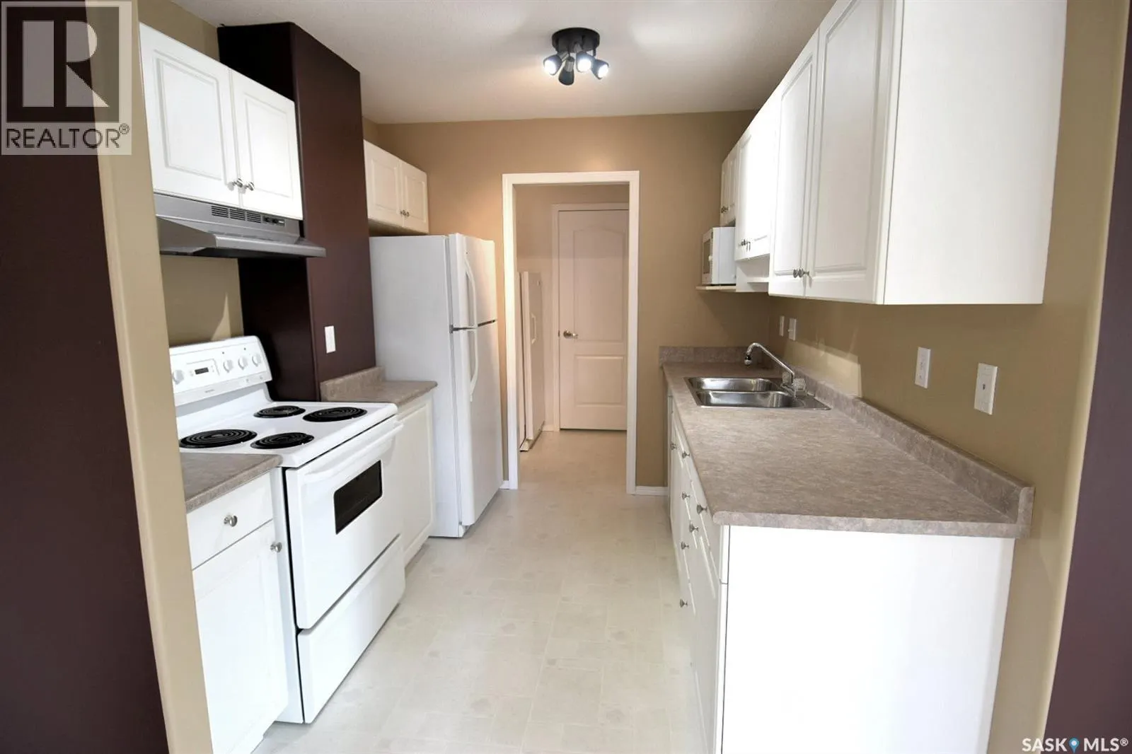 202C 141 105th STREET W