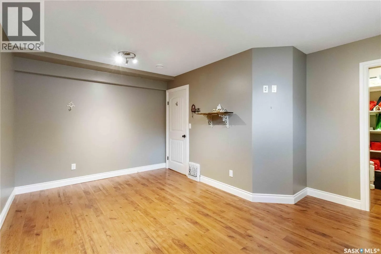 519 McKague CRESCENT