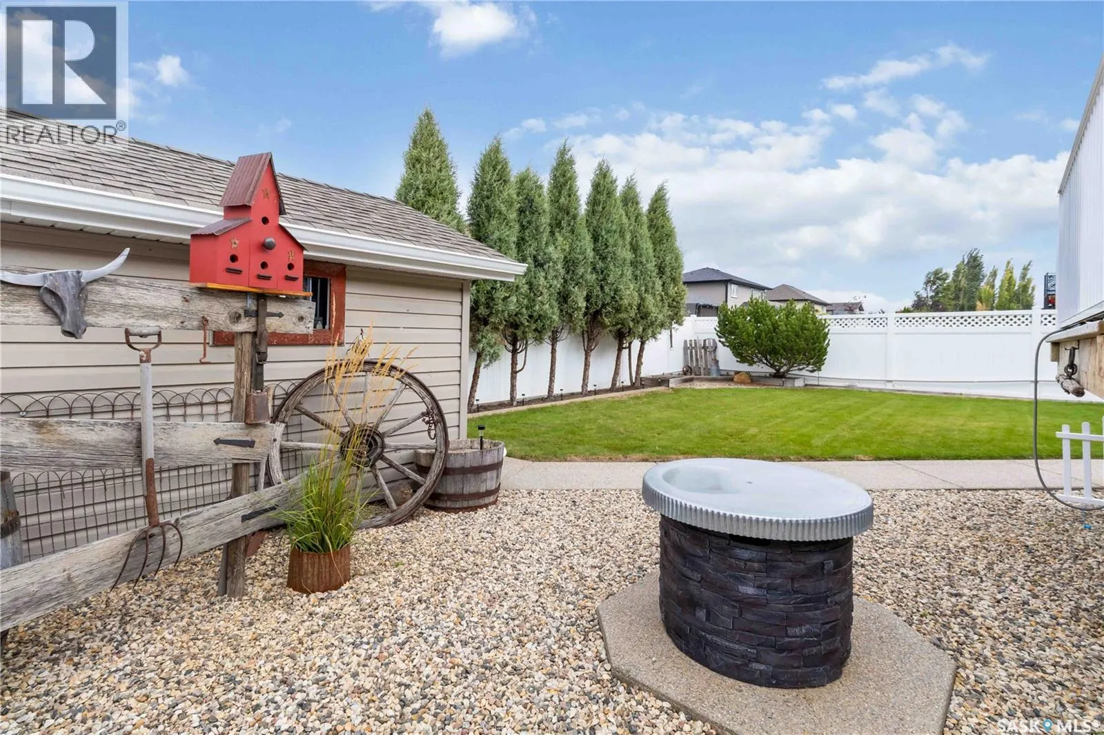 519 McKague CRESCENT