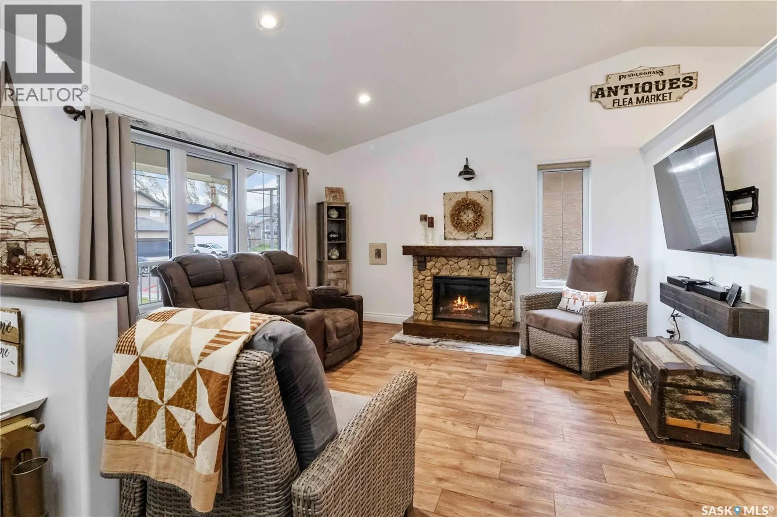 519 McKague CRESCENT