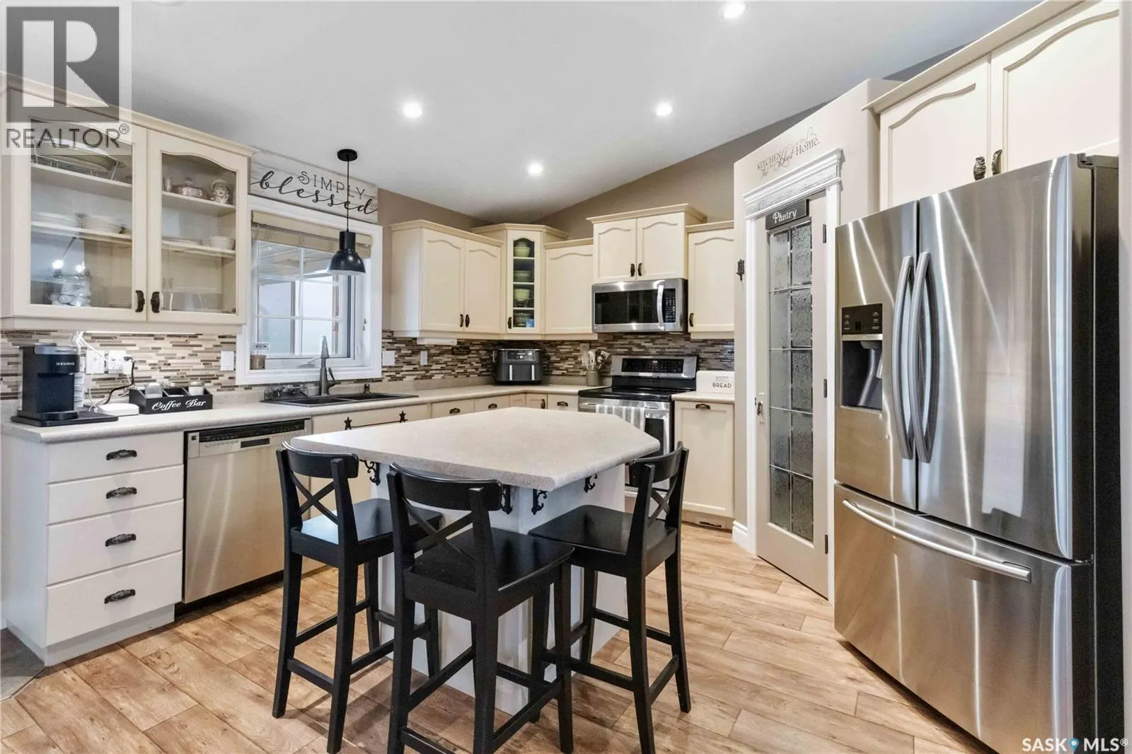 519 McKague CRESCENT