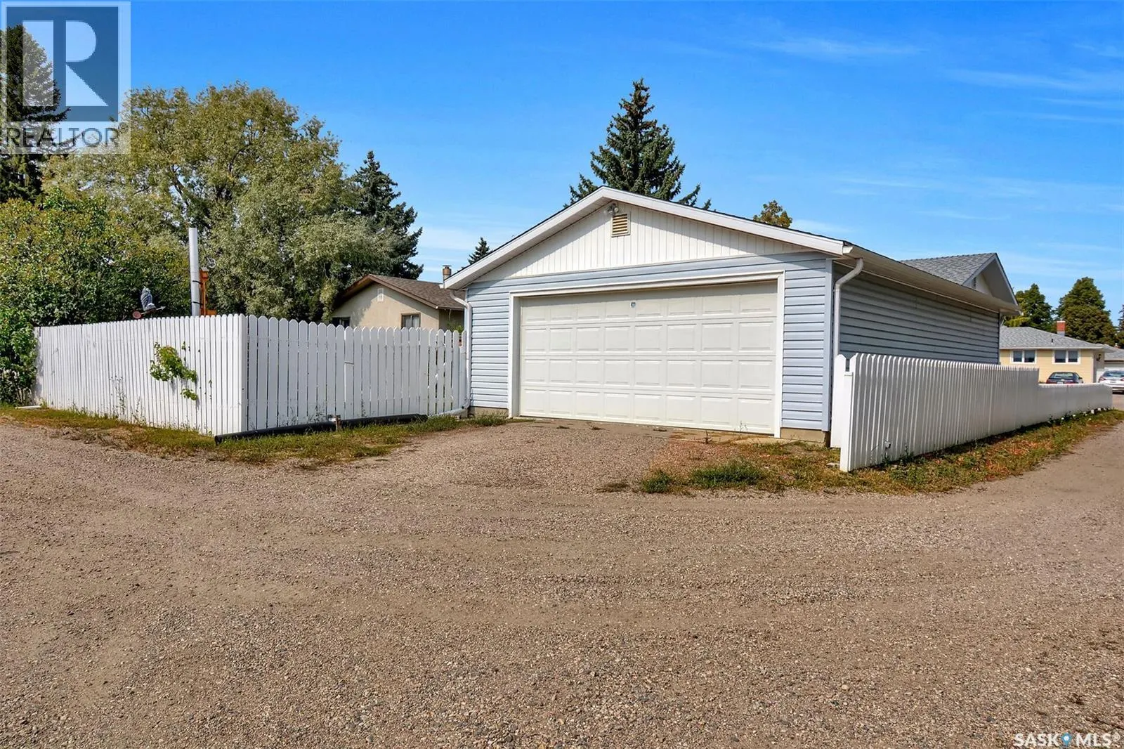 2938 Eastview