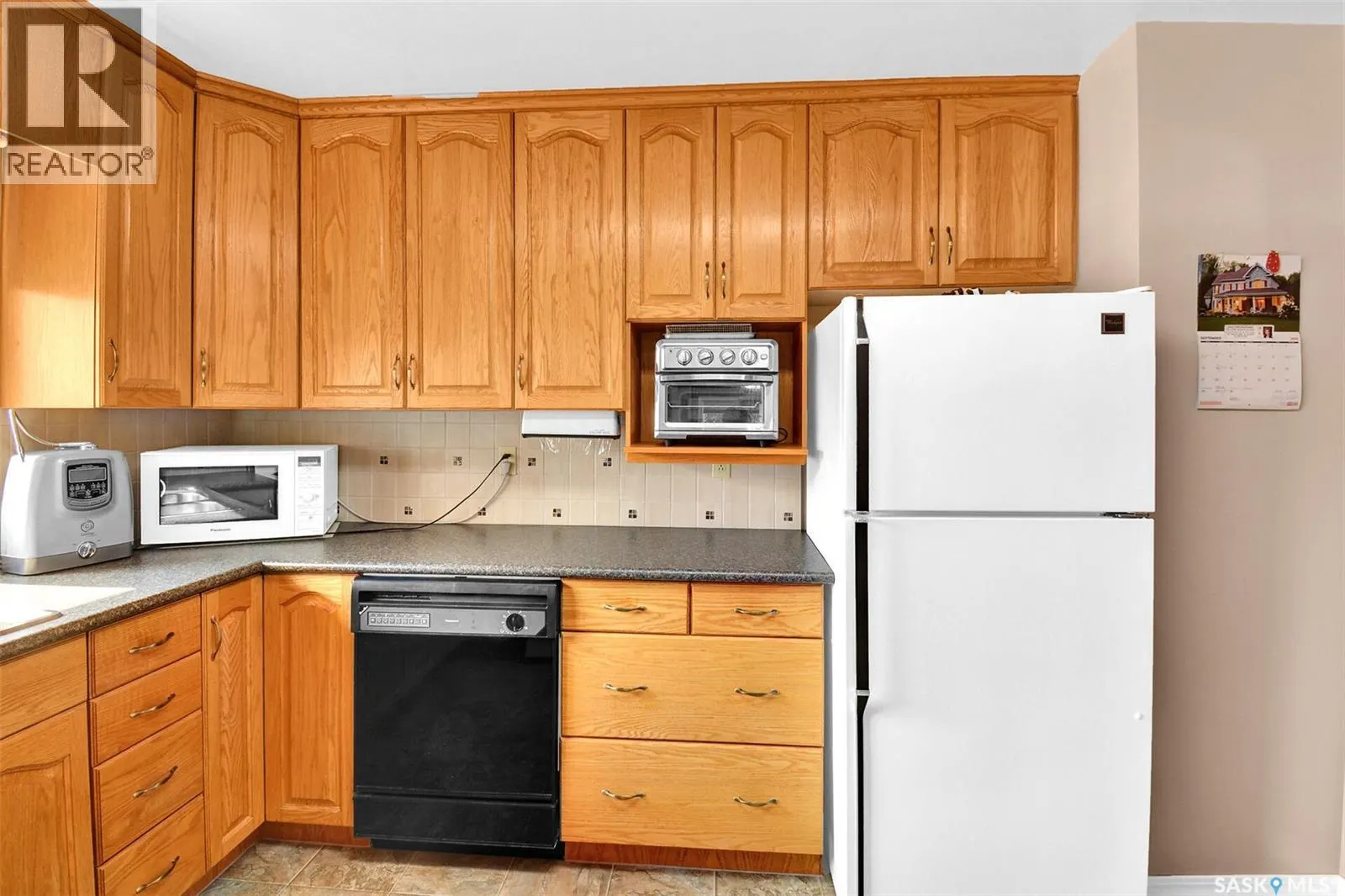 2938 Eastview