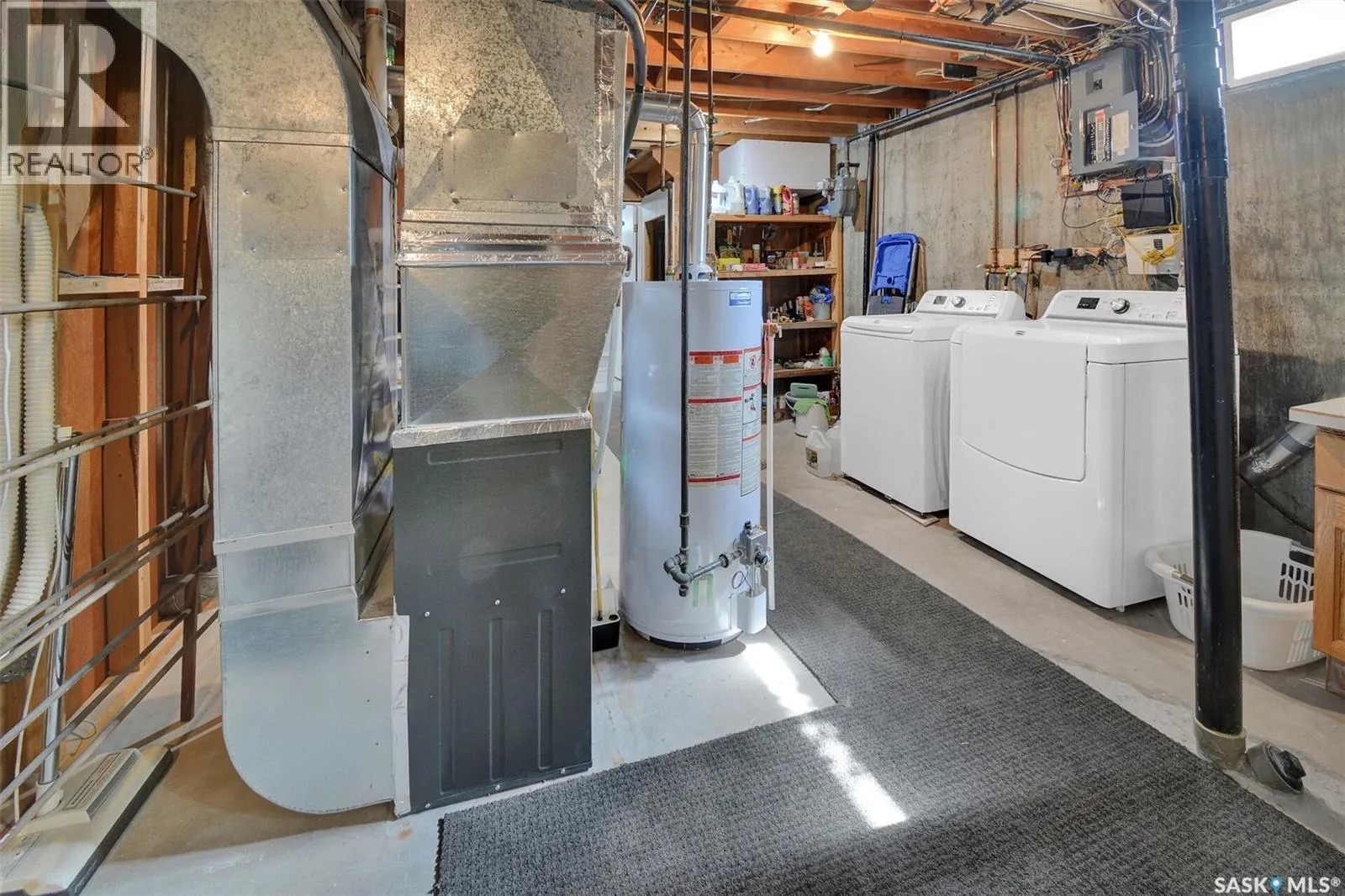 2938 Eastview