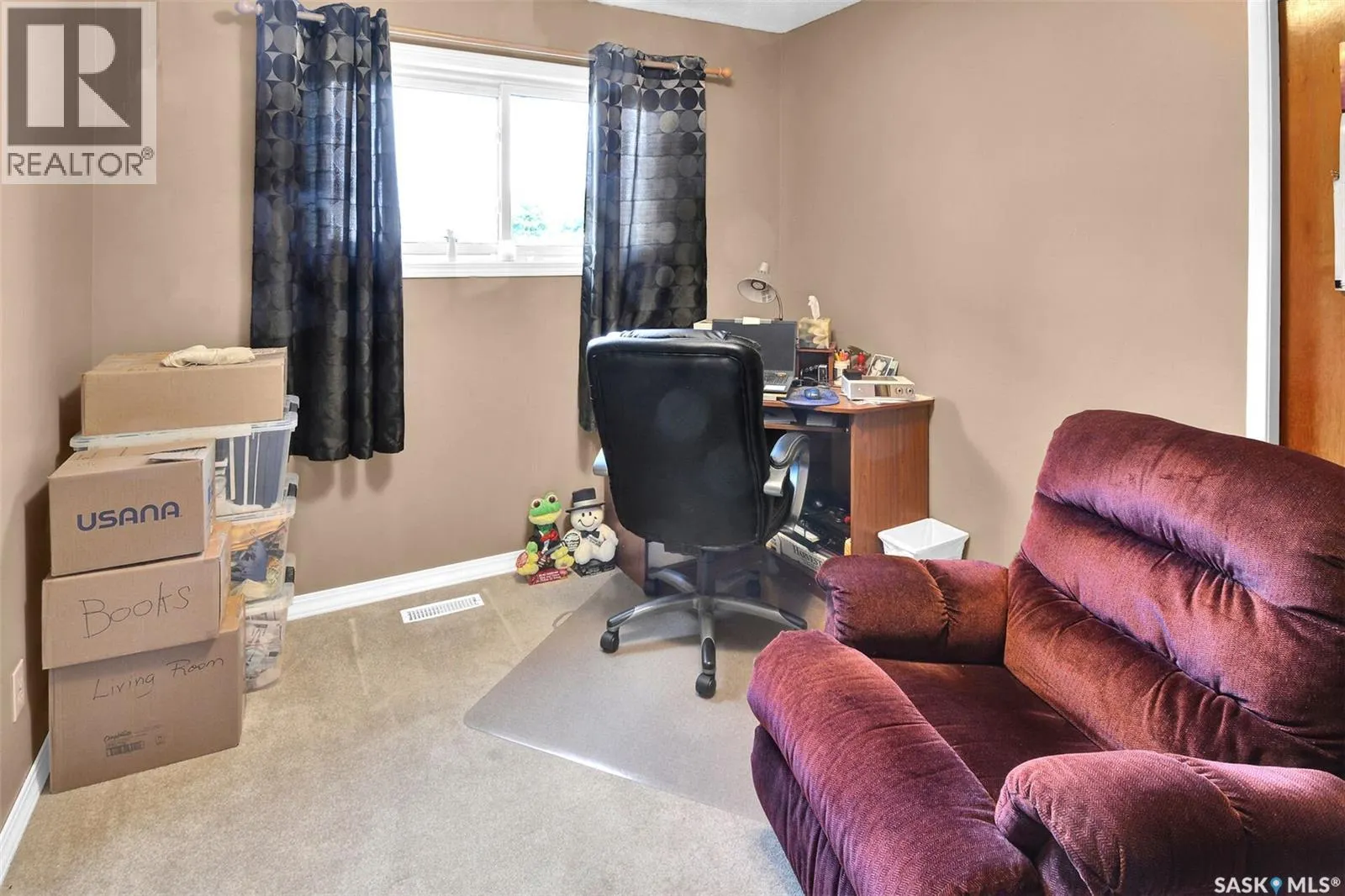 2938 Eastview