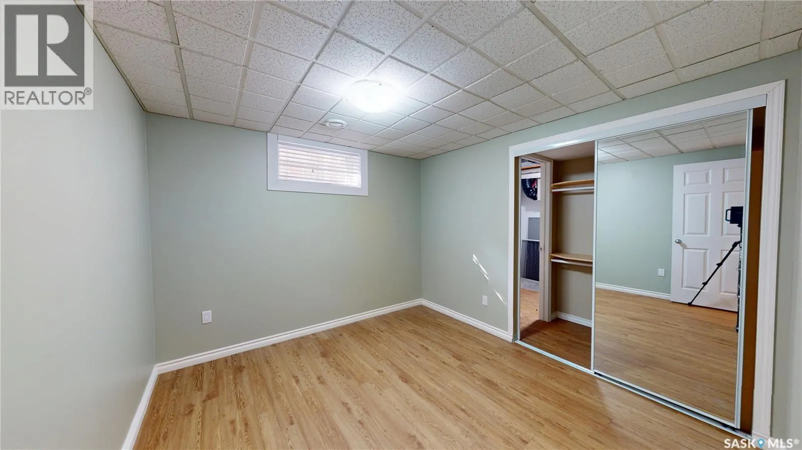 222 Korol CRESCENT