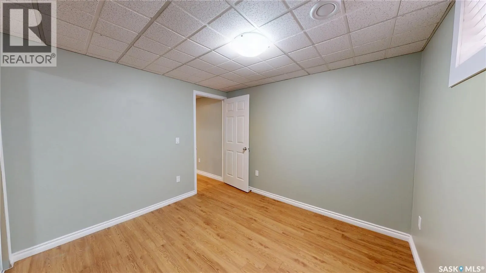 222 Korol CRESCENT