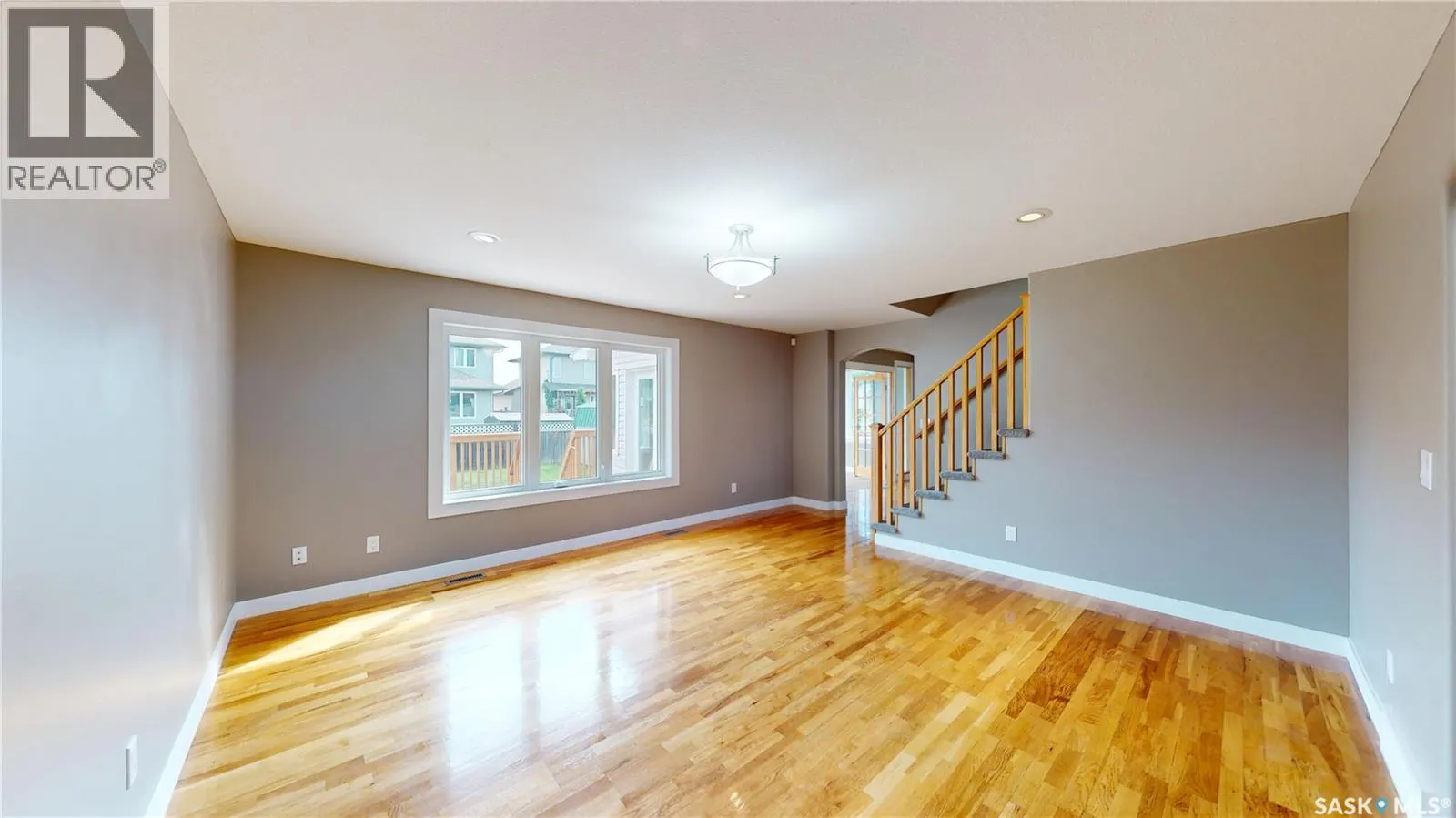 222 Korol CRESCENT