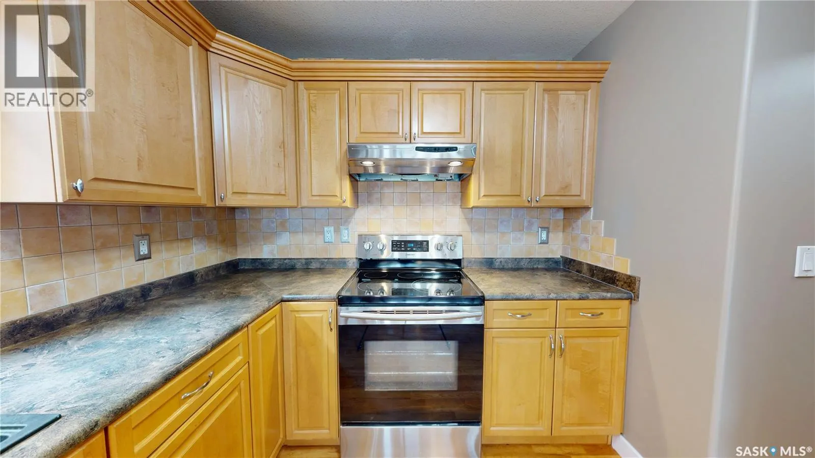 222 Korol CRESCENT