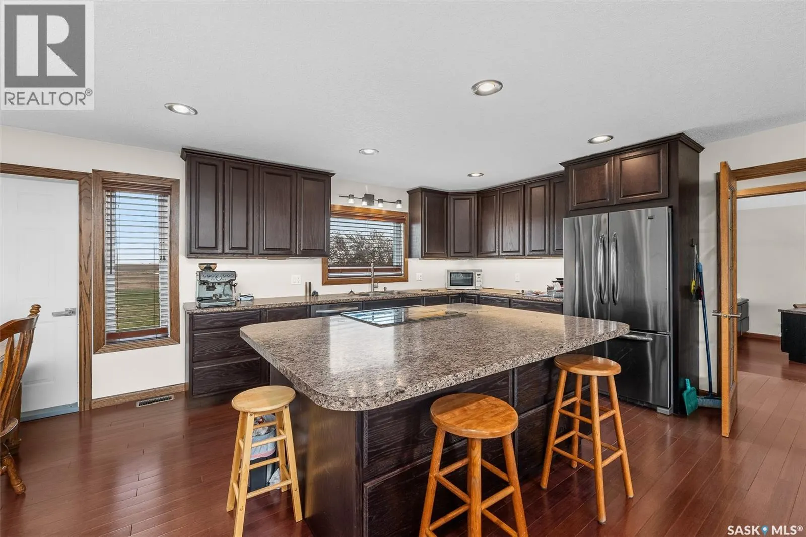 Thul Acreage