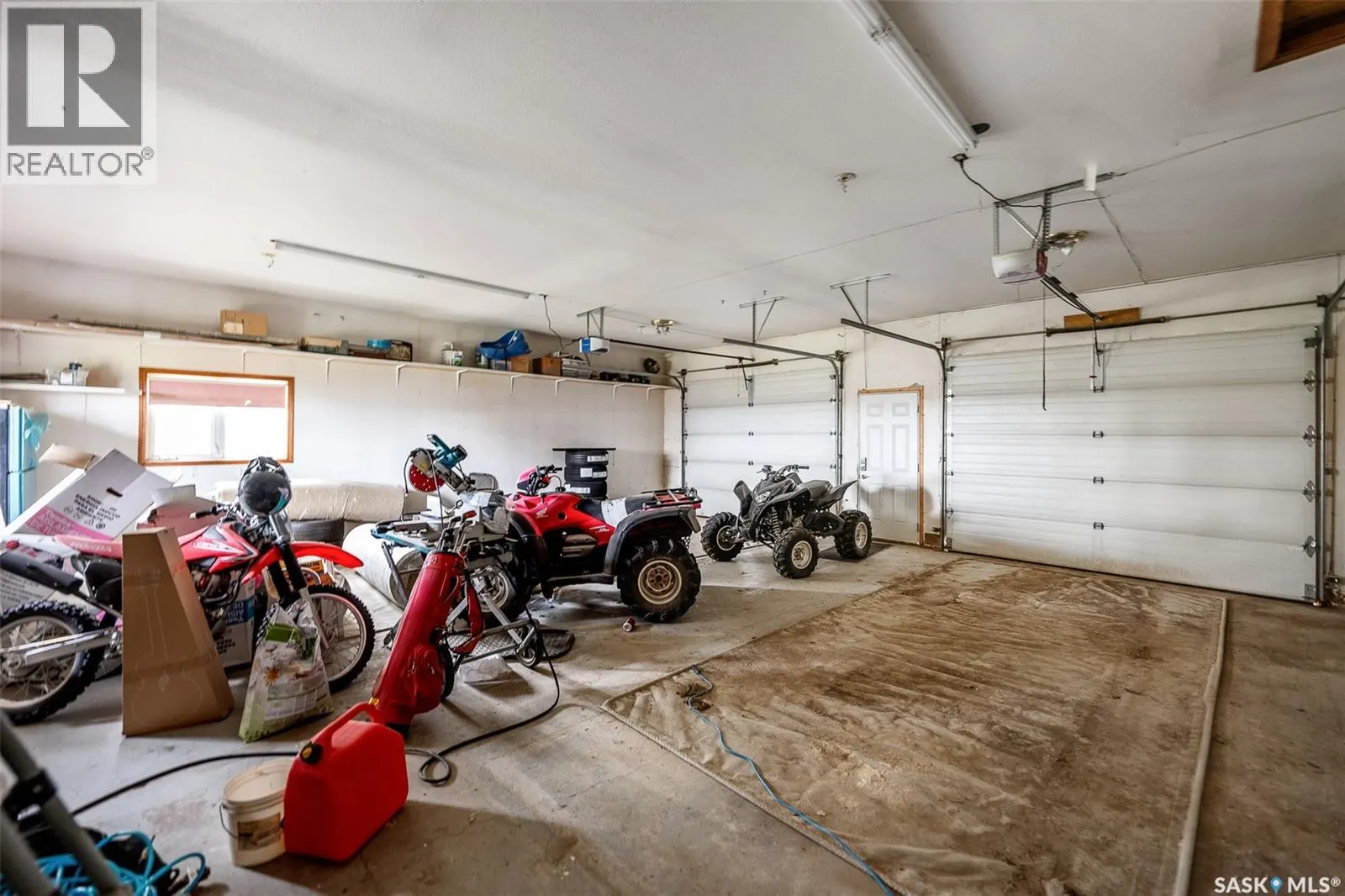Thul Acreage